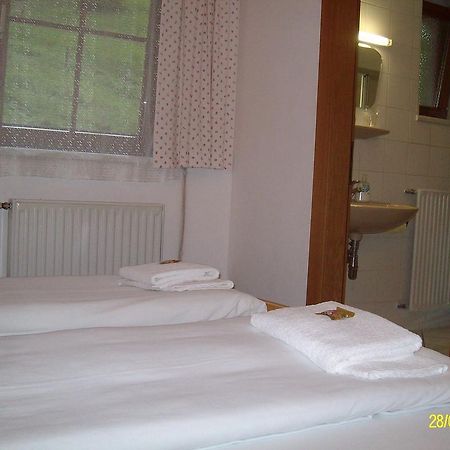 Отель Gasthaus Zur Melzen Versbichl Экстерьер фото