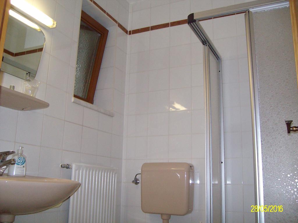 Отель Gasthaus Zur Melzen Versbichl Экстерьер фото